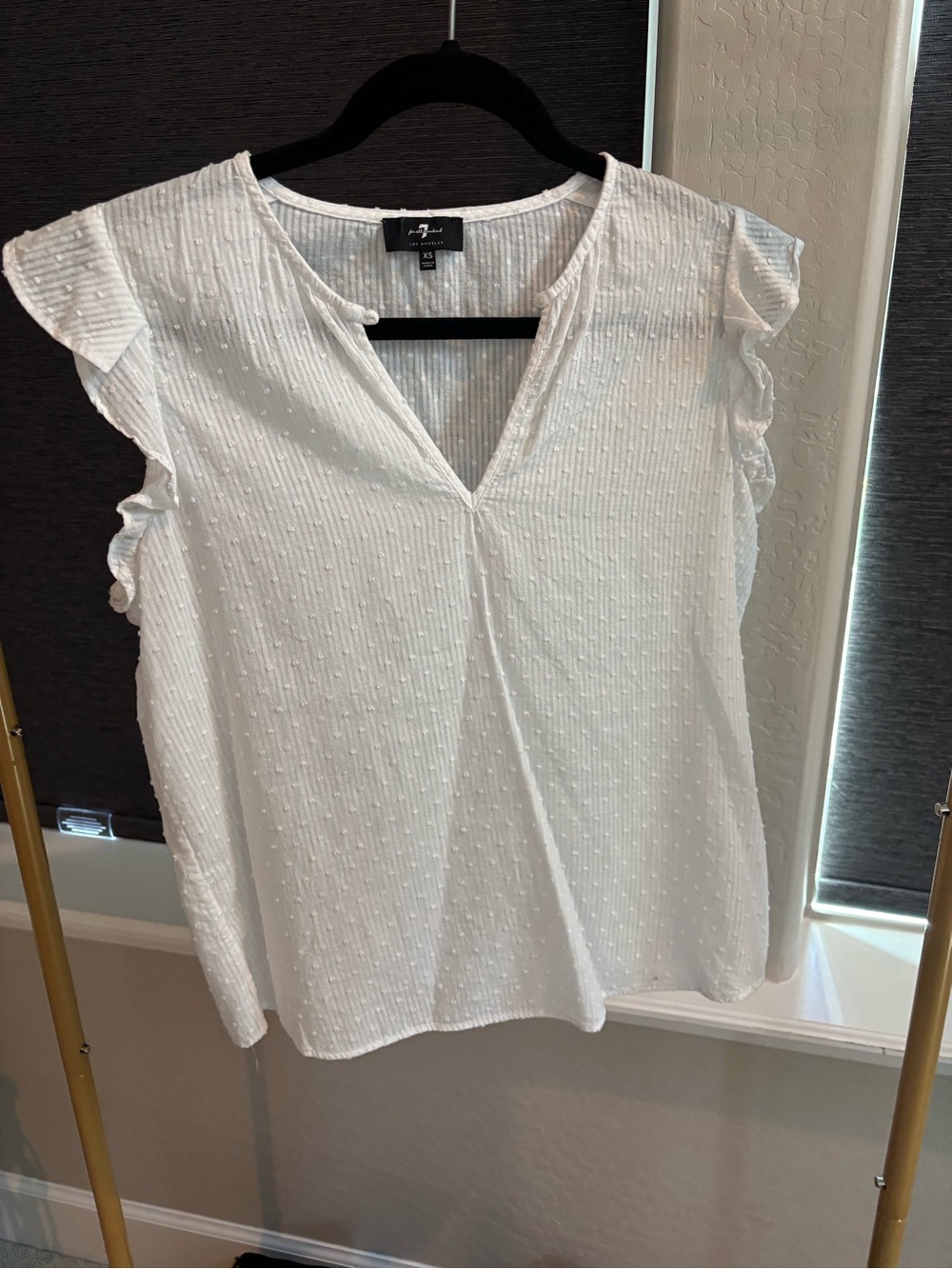 7 For All Mankind White Textured V-Neck Flutter Sleeve Blouse